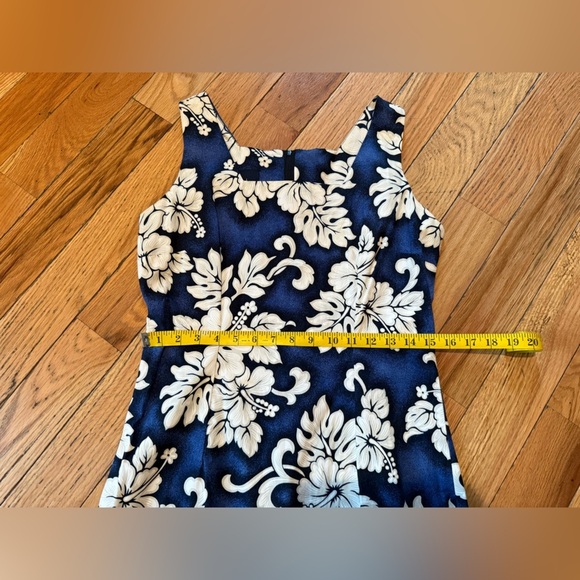 Royal Creations Women's Size Large Hawaiian Dress Blue Floral Hibiscus Beach - Picture 9 of 12